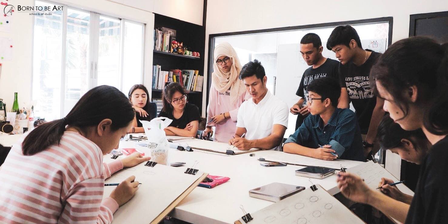 บรรยากาศการเรียนติวสถาปัตย์ มัณฑนศิลป์ Born to be Art